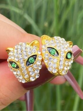 Gold Tone Leopard Head Crystal Stud Earrings with Green Eyes.